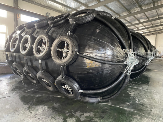 50 Kpa 80 Kpa Marine Boat Fenders Rubber Fenders per i bacini