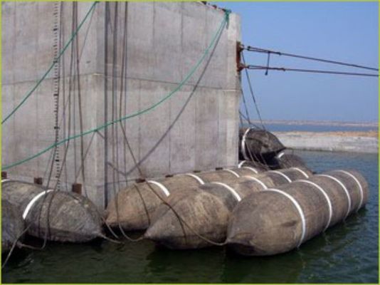 qualità  Floating Marine Salvage Airbags Natural Rubber Rescue Ship Launching Fabbrica