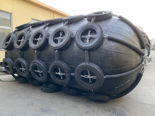 Paraurti ancoranti del bacino di ISO17357 Marine Pneumatic Rubber Fenders Ship
