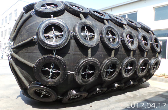 Cuscini ammortizzatori gonfiabili pneumatici del bacino di ISO17357 Marine Fenders Ship Transporting Rubber