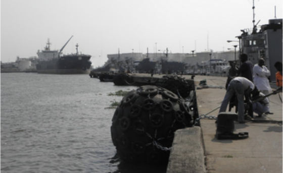 Galleggiamento gonfiabile ancorante del nero di gomma del cuscino ammortizzatore di Yokohama di protezione della nave pneumatico