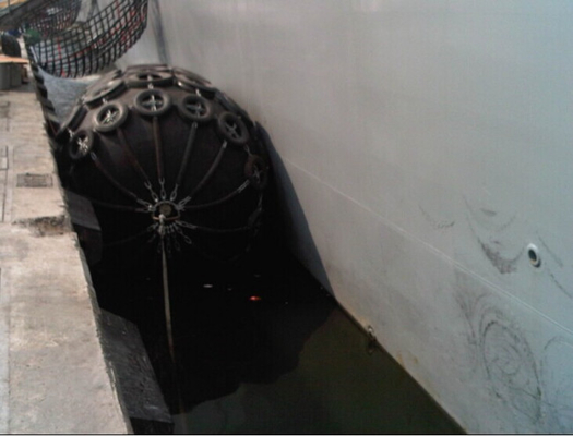 nave di gomma del cuscino ammortizzatore di 1260D9091 Yokohama ai cuscini ammortizzatori gonfiabili del bacino del nero di Quay