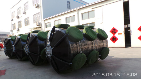 CCS ha certificato il cuscino ammortizzatore di galleggiamento del poliuretano di canottaggio di EVA Foam Filled Marine Fenders