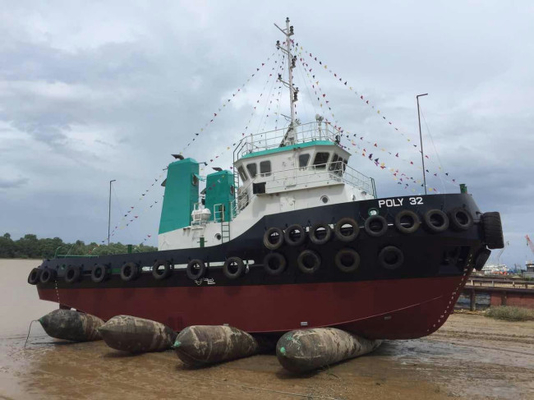 Anti airbag di gomma gonfiabile nero ad alta pressione di Marine Lifting Barge Launching Airbags