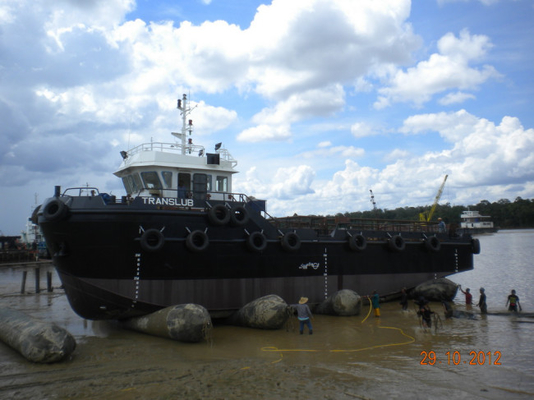 Nave del rullo che lancia Marine Airbags